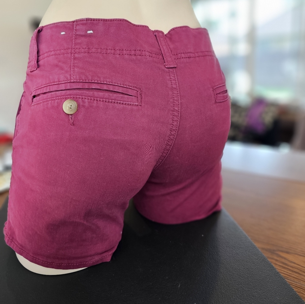 AE Khaki short short